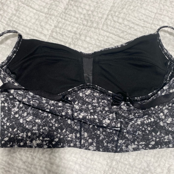 Lululemon Core Set Bra size 8 shimmy shimmer black white - Picture 7 of 9